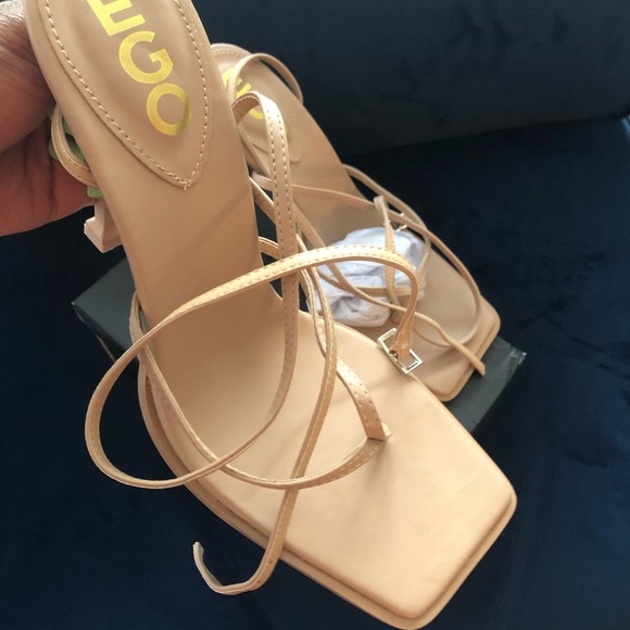 NEW EGO Shoes- NUDE THONG BUCKLE STRAP DETAIL SQUARE TOE STILETTO (Size US 8) - Picture 7 of 10
